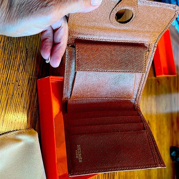 HOST PICK🎉NWOTHermes Calfskin wallet. Pouch/card&box.Seude interior&signage. - Picture 8 of 12